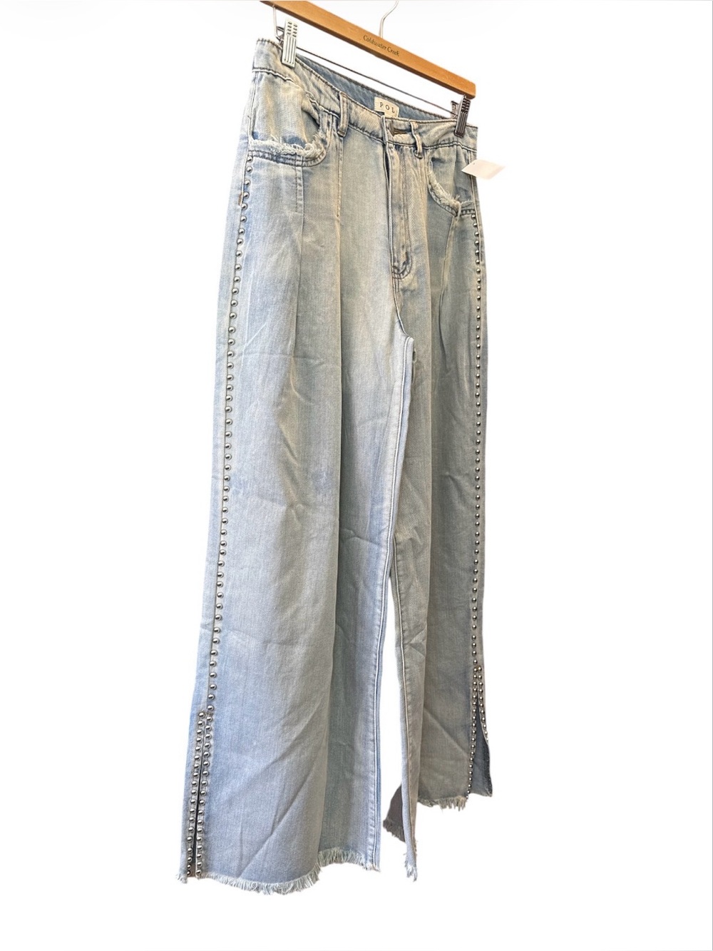 POL Lght Wash Wide-Leg Jeans with Frayed Hem Silvertone Studded Trim Sides Sz Sm